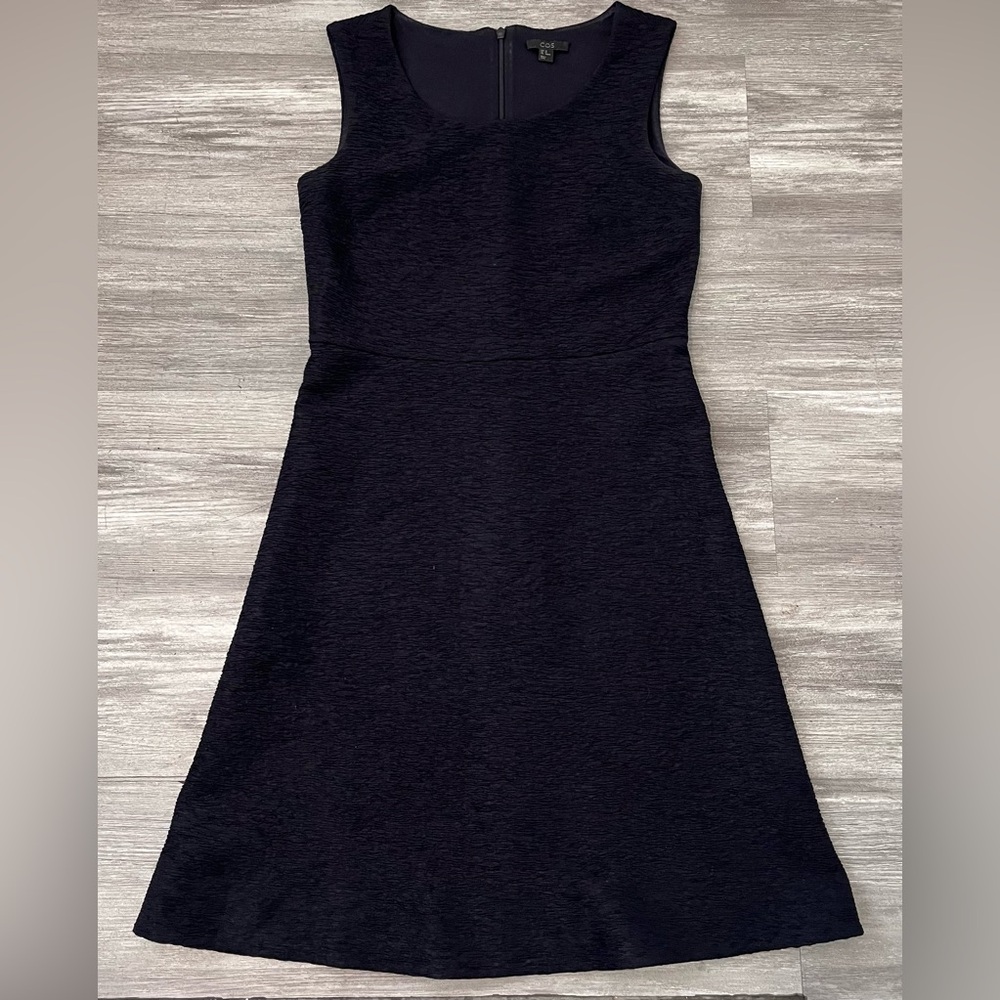 COS Womens Size‎ XS Textured Shift Dress Sleeveless Navy Blue